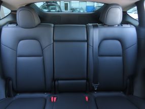 Tesla Model Y - 2021