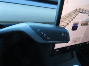 Tesla Model Y - 2021
