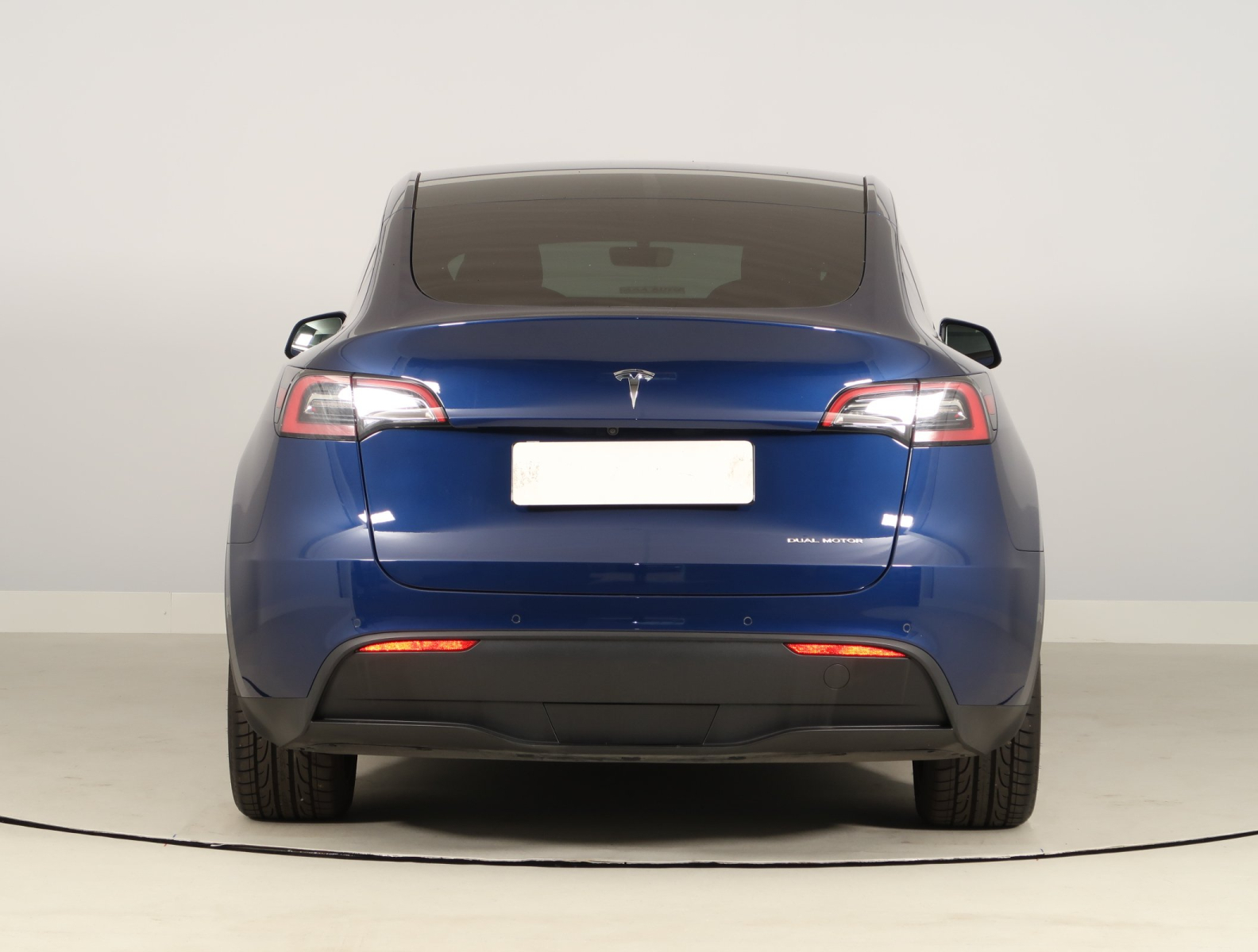 Tesla Model Y - 2021
