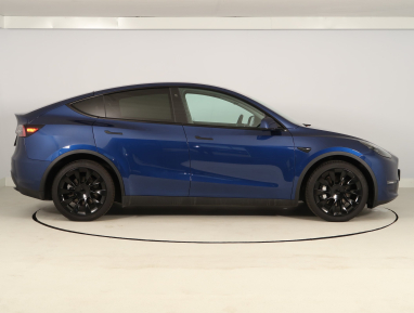 Tesla Model Y - 2021