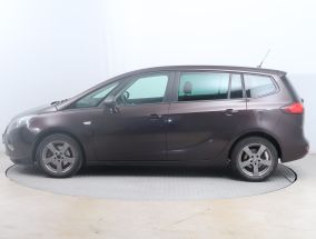 Opel Zafira - 2016