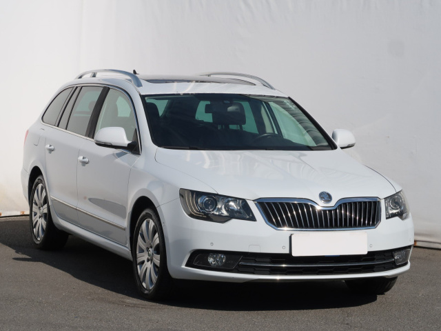 Škoda Superb 2014