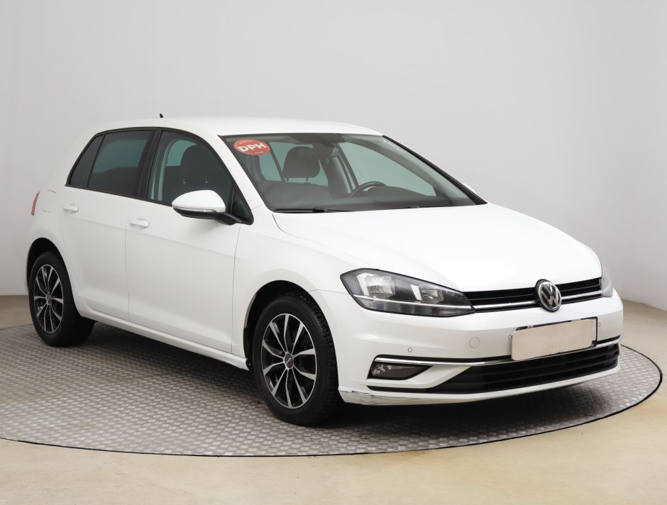 Volkswagen Golf - 2017