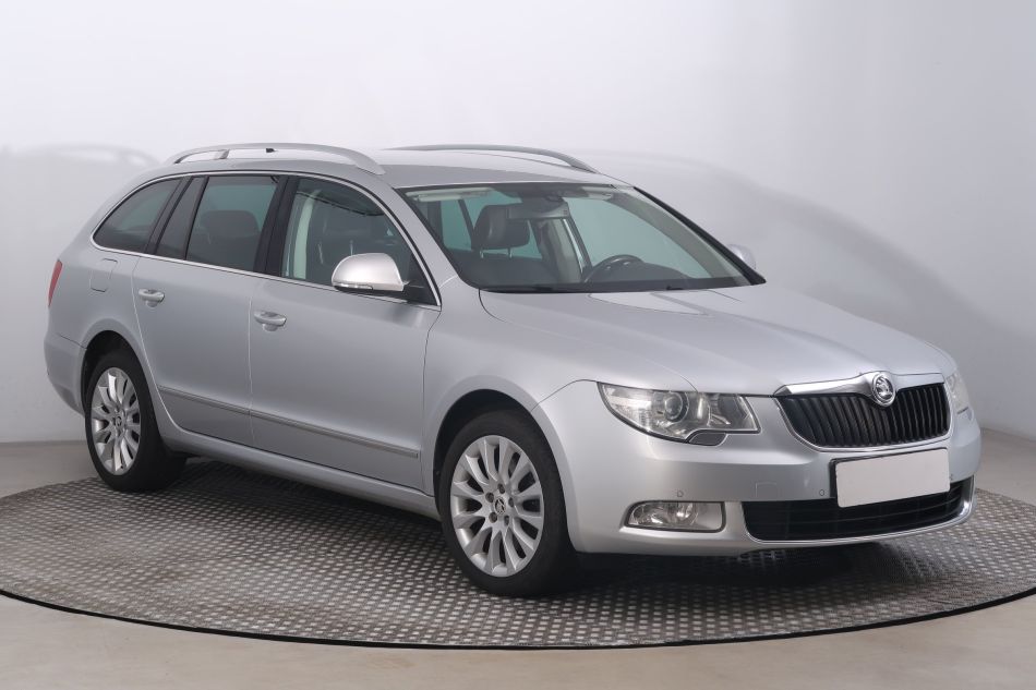 Skoda Superb - 2011