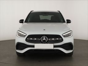 Mercedes-Benz GLA - 2021