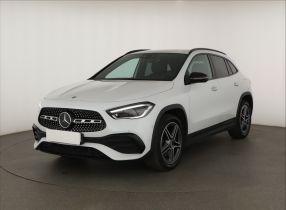 Mercedes-Benz GLA - 2021