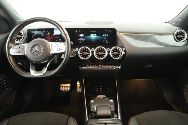 Mercedes-Benz GLA - 2021