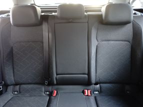 Volkswagen Golf - 2022