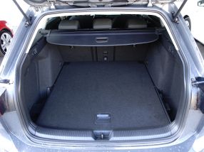 Volkswagen Golf - 2022