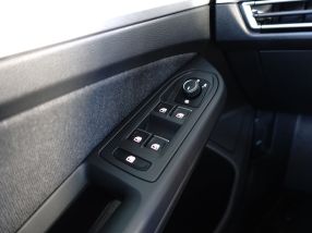 Volkswagen Golf - 2022
