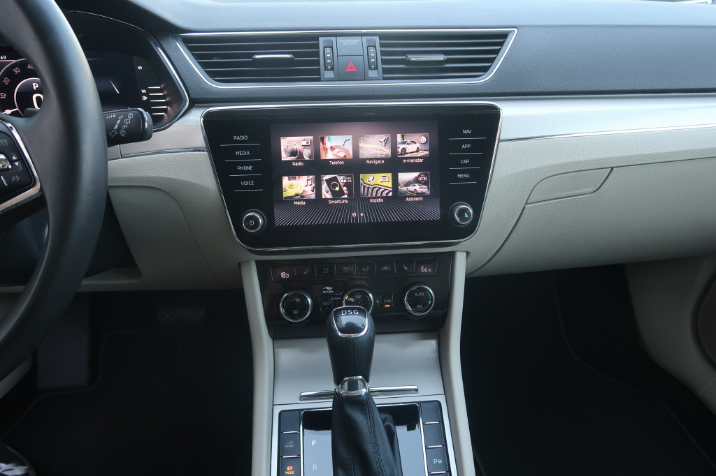 Škoda Superb