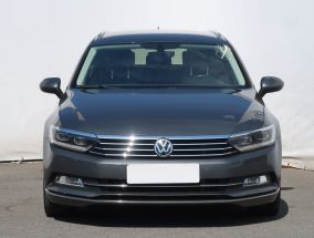 Volkswagen Passat - 2015