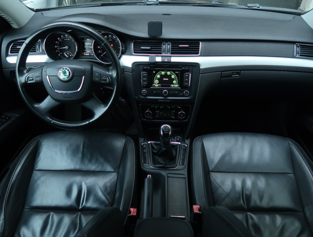 Škoda Superb