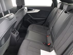 Audi A4 - 2023