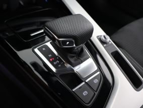 Audi A4 - 2023
