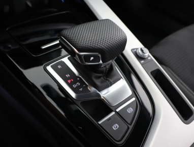 Audi A4 - 2023