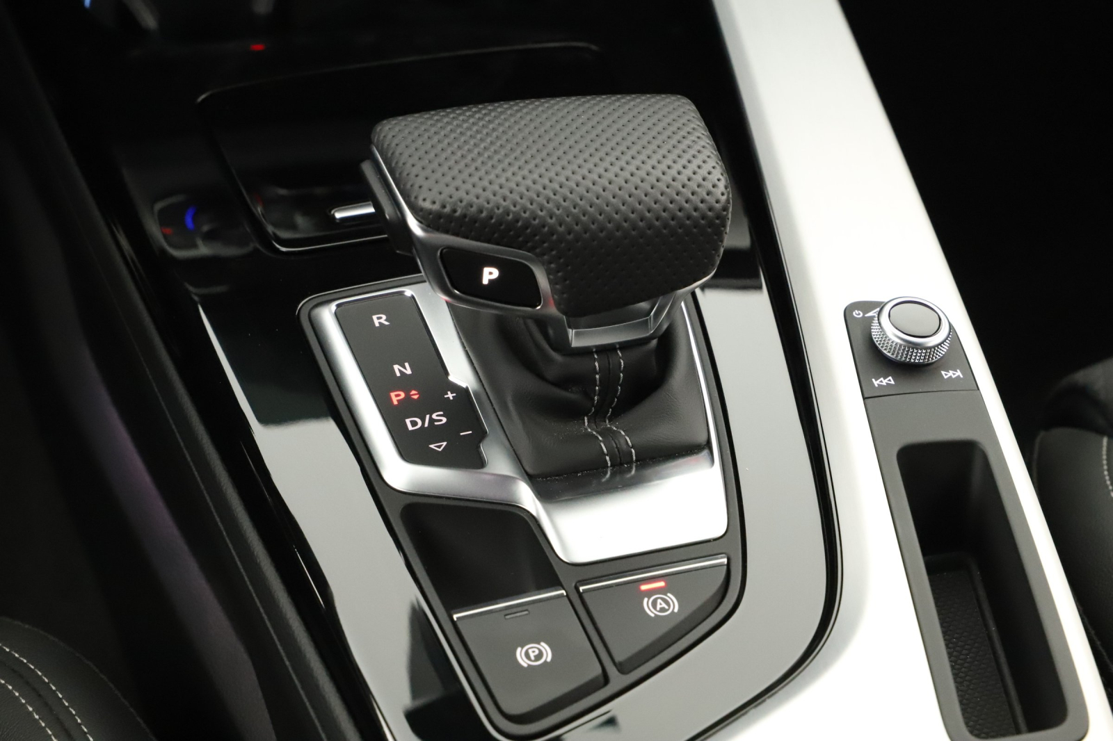 Audi A4 - 2023
