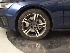 Audi A4 - 2023
