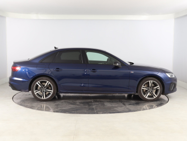 Audi A4 - 2023