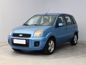 Ford Fusion - 2010