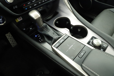 Lexus RX - 2020