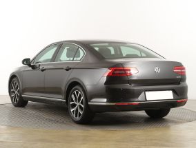 Volkswagen Passat - 2017