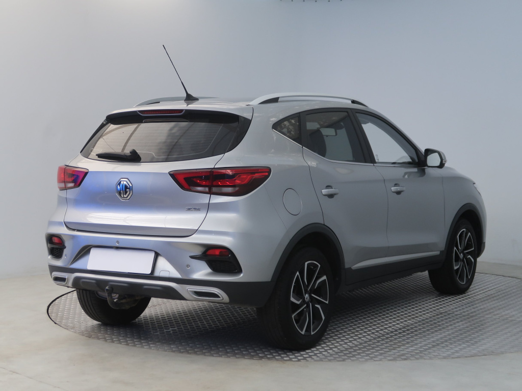 MG ZS SUV