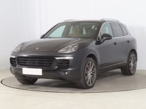 Porsche Cayenne - 2016