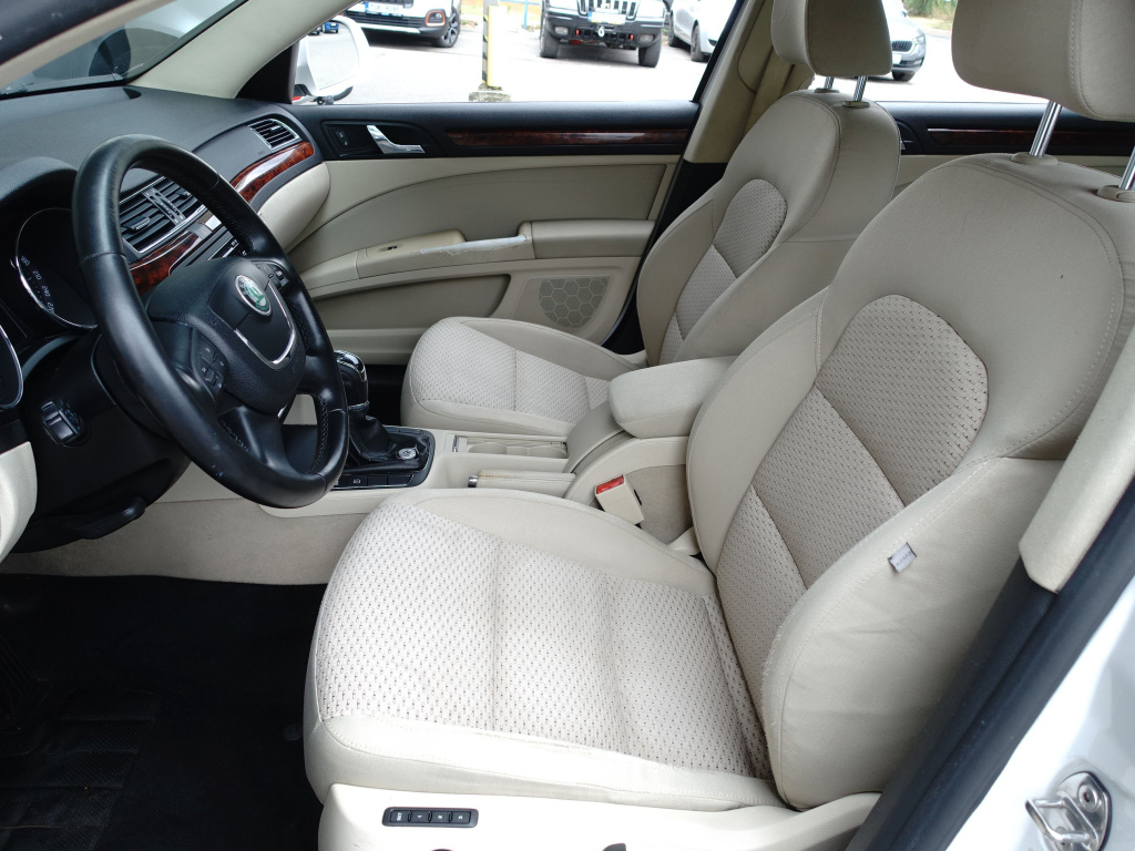 Škoda Superb