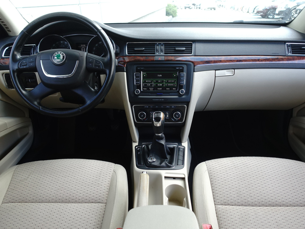 Škoda Superb