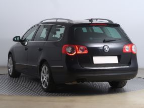 Volkswagen Passat - 2010