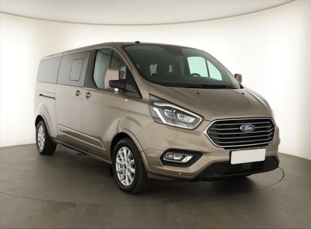 Ford Tourneo Custom 2019