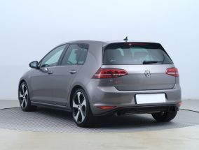 Volkswagen Golf - 2015