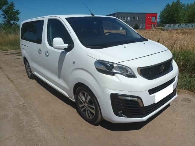Peugeot Traveller 2017