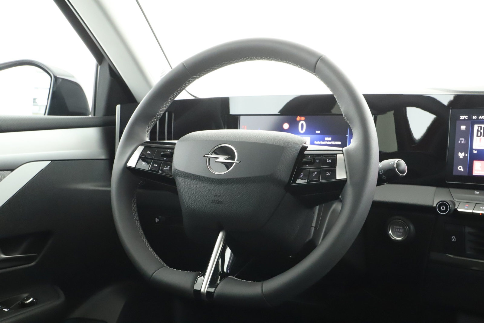 Opel Astra - 2024