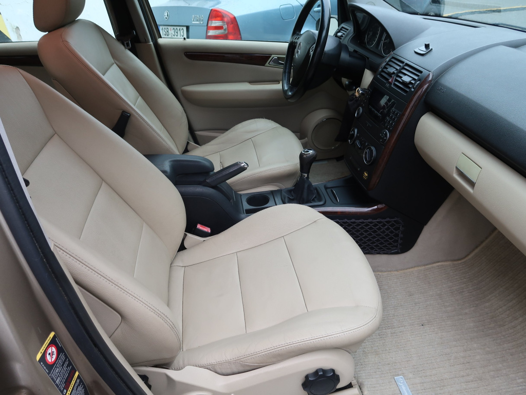 Mercedes-Benz A
