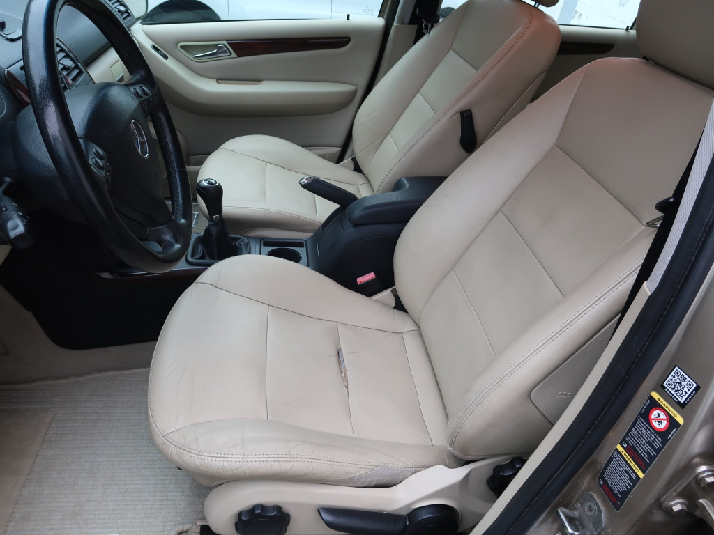 Mercedes-Benz A