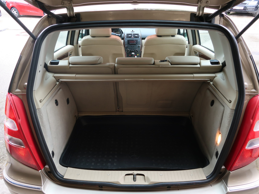 Mercedes-Benz A