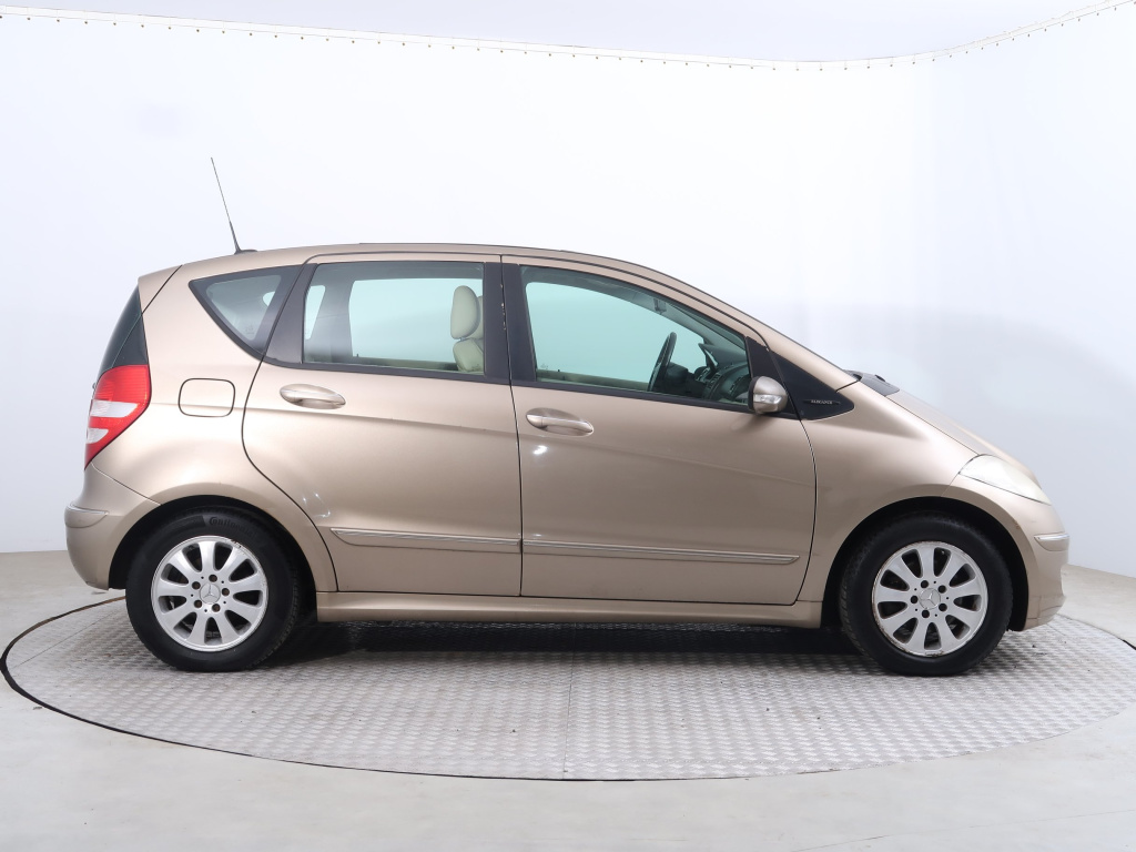 Mercedes-Benz A