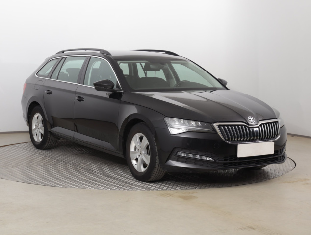 Škoda Superb 2021