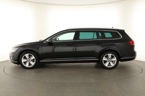 Volkswagen Passat - 2020