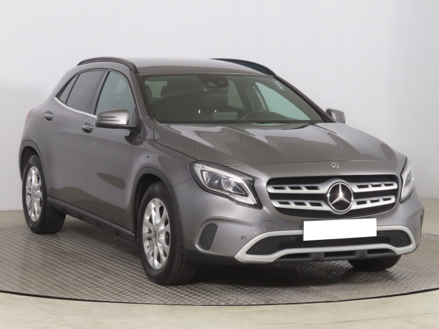 Mercedes-Benz GLA 2019