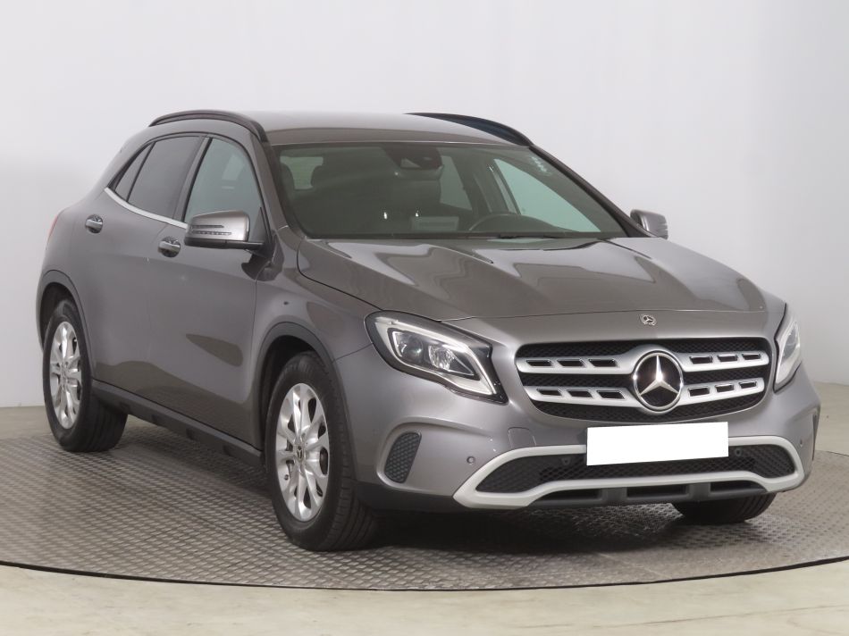 Mercedes-Benz GLA - 2019