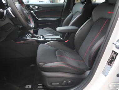 Kia ProCeed - 2024