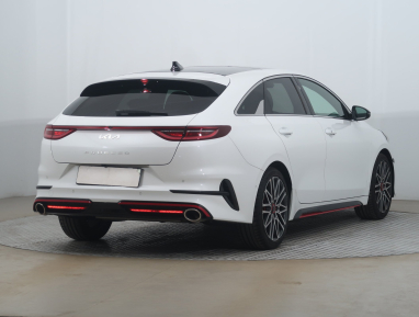 Kia ProCeed - 2024