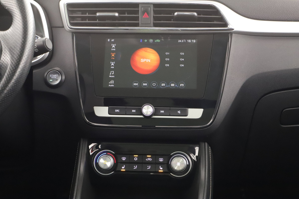 MG ZS SUV