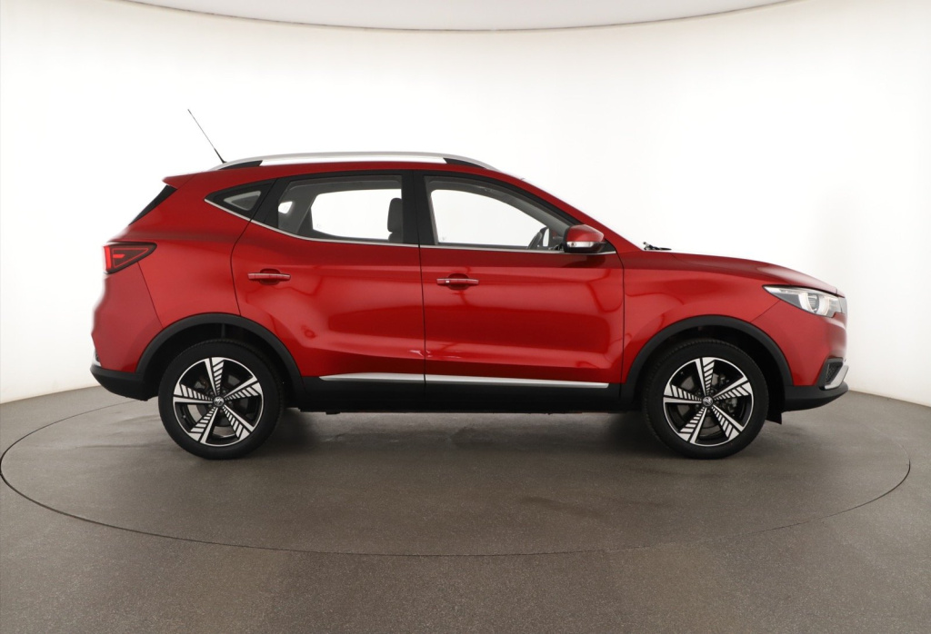 MG ZS SUV