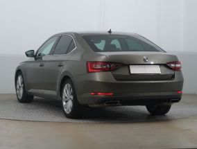 Skoda Superb - 2015
