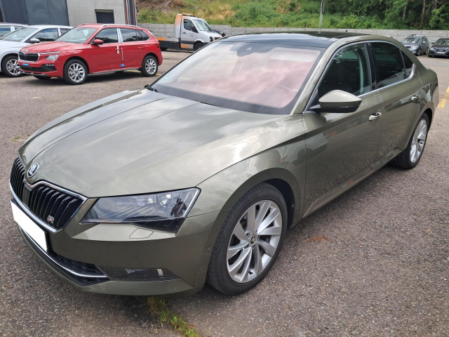Škoda Superb 2015