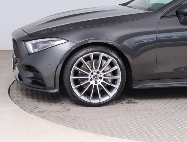 Mercedes-Benz CLS - 2020